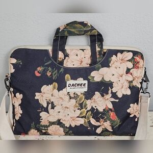 DACHEE Black Peony 15" Waterproof Laptop Case‎